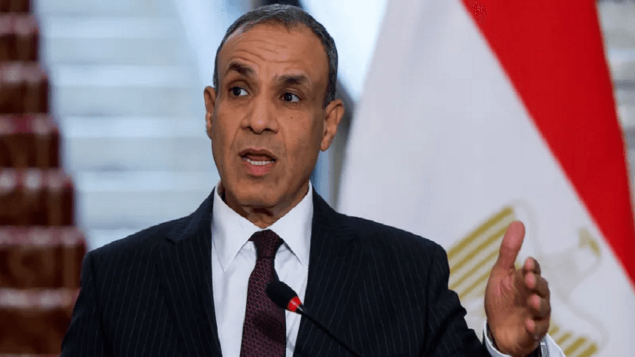 مصر تدين قرار إسرائيل بوقف إدخال المساعدات الإنسانية إلى غزة