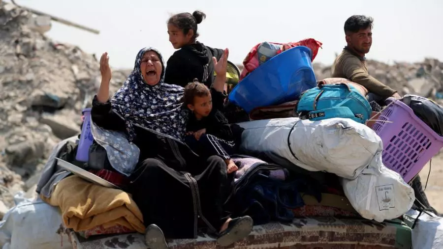 نتنياهو يعد بمفاوضات تحت النار.. ليلة دموية جديدة في غزة
