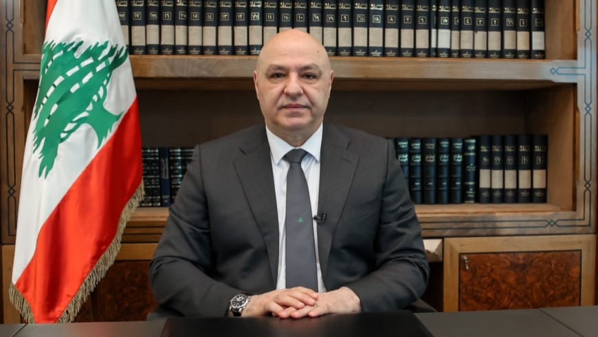 عون: ماكرون عرض تزويدنا بالأرشيف الفرنسي لترسيم الحدود مع سوريا