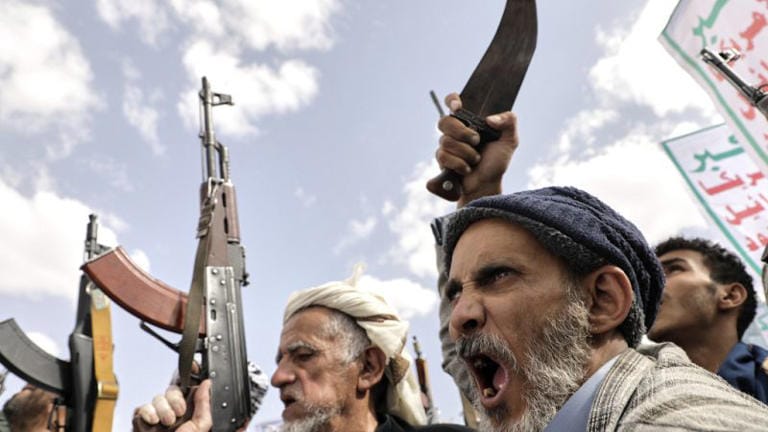اليمن: مقتل 68 شخصًا في قصف أمريكي استهدف مركز إيواء للمهاجرين في صعدة