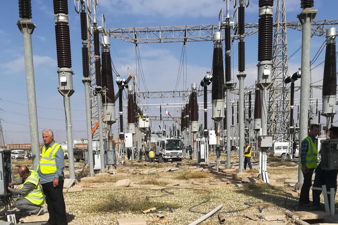 الكهرباء ليست ترفاً بل حقّاً إنسانياً